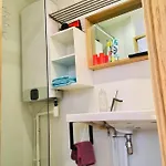 Bulles Champagne Bouchon Apartment *