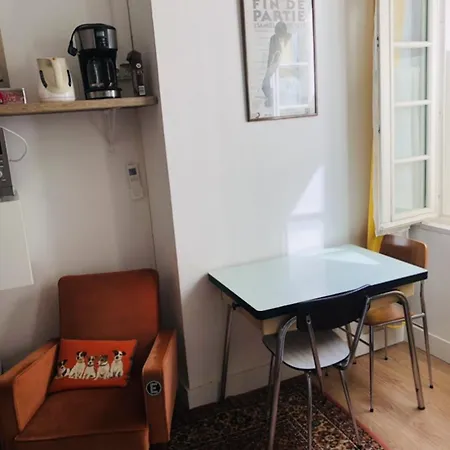 Bulles Champagne Bouchon * Τρουά